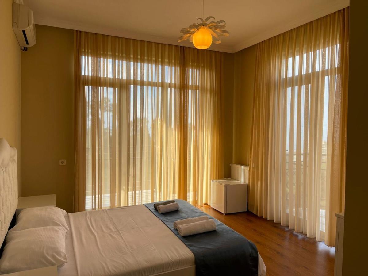 Green Yard Hotel Batumi Eksteriør billede