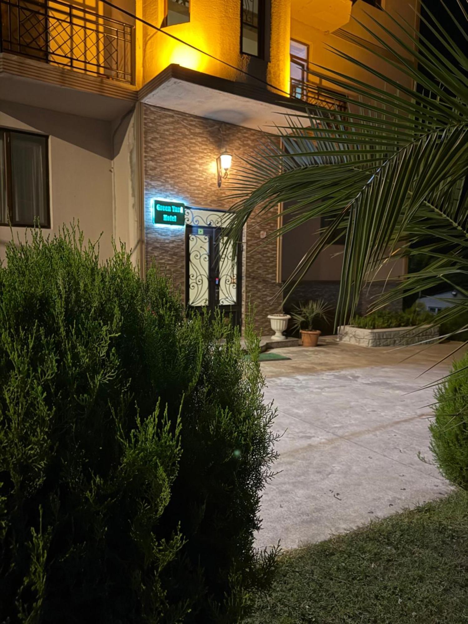 Green Yard Hotel Batumi Eksteriør billede